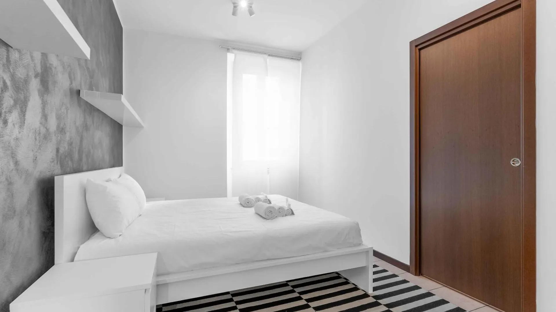 Duomo-Navigli Samara 2 Meda 30 Apartment Milan Italy